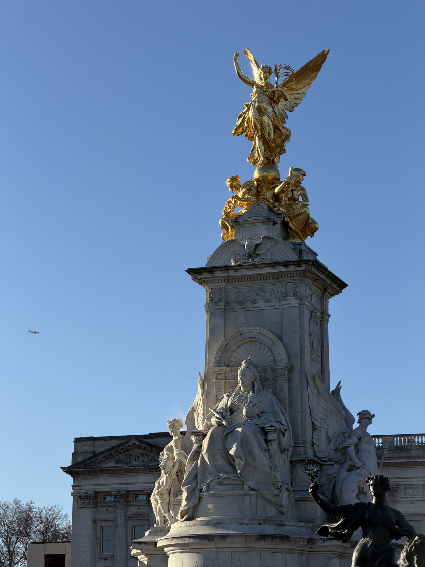 Victoria Memorial, in front of the Buckingham Palace